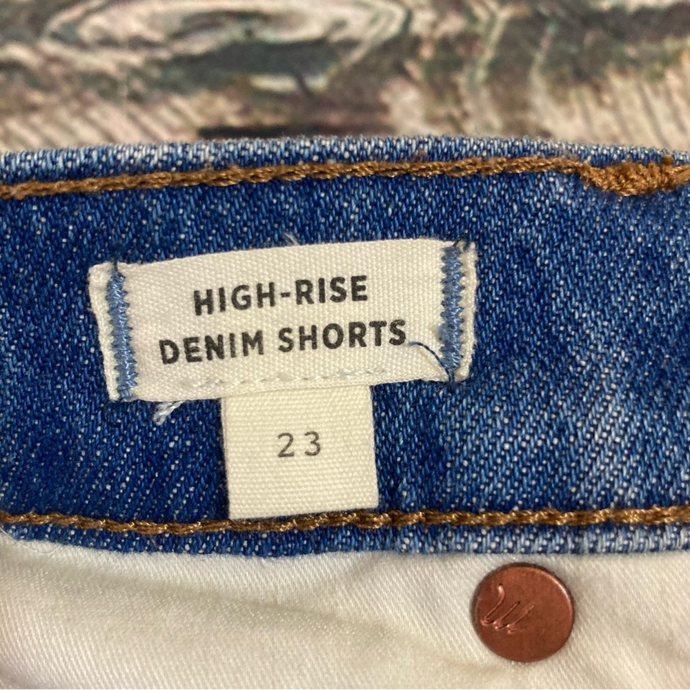 🐲💙 Madewell High-Rise Denim Shorts - Picture 3 of 11